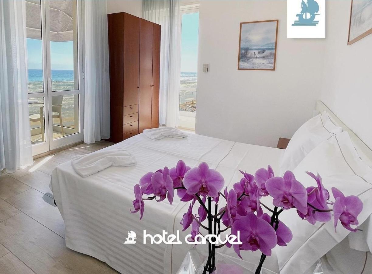 Hotel Caravel มาร็อตตา ภายนอก รูปภาพ