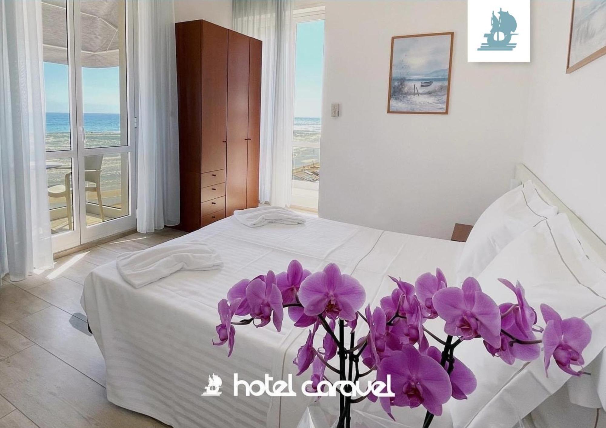 Hotel Caravel มาร็อตตา ภายนอก รูปภาพ