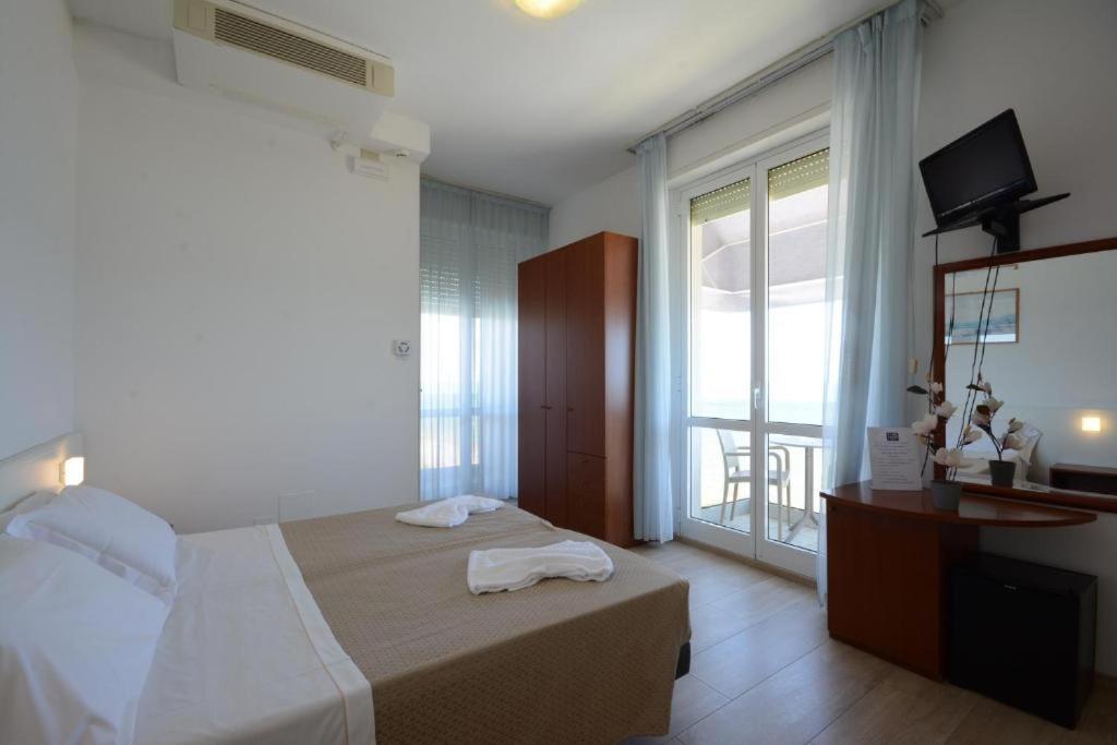 Hotel Caravel มาร็อตตา ภายนอก รูปภาพ